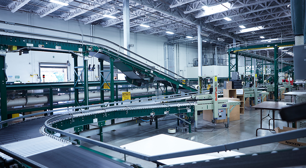 3 Ways to Reduce Sickness with Warehouse Maintenance Cleaning